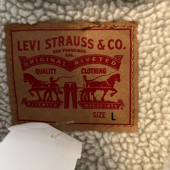 Levi’s Sherpa jacket - Picture 2 of 5